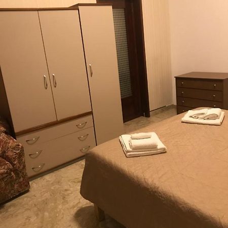 Comodo Mini Appartamento Чинізі Екстер'єр фото